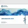 Deckblatt mit Titel und geometrischer Form des Jahresberichts 2024 der Cochrane Deutschland Stiftung